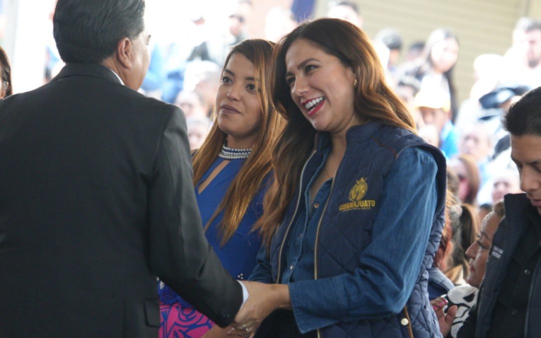 GOBERNADORA PRESENTA CRÉDITOS EN PURÍSIMA